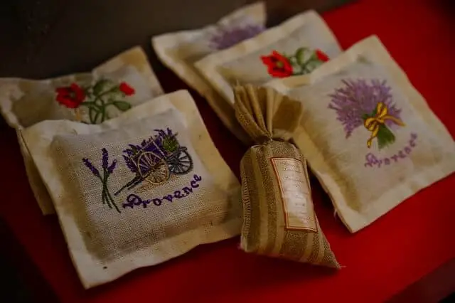 Using lavender pillows for scent